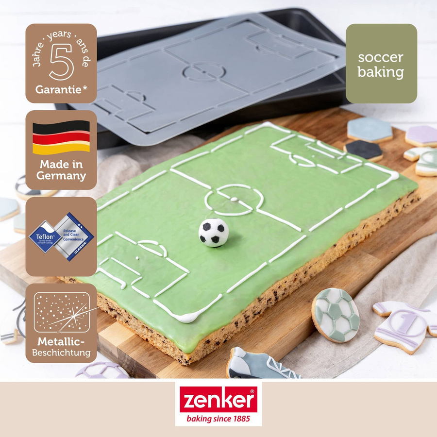 Zenker Backblech Soccer Baking mit Spielfeld-Schablone, beschichtet und Schwarz - Bild 2
