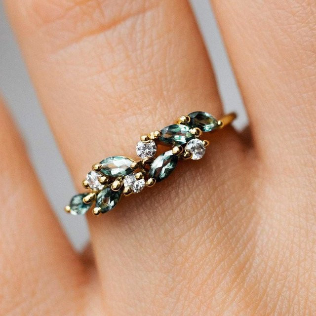 Huitan Ring, goldfarben, hellblauer Marquise-Zirkonia, Damen - Bild 1