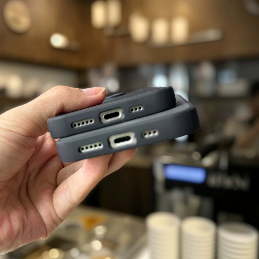 Luxuriöse Mikrofaser-Leder Handyhülle mit Prägung für Samsung Galaxy S25, S24 und S23 Ultra Plus in Schwarz - Bild 2