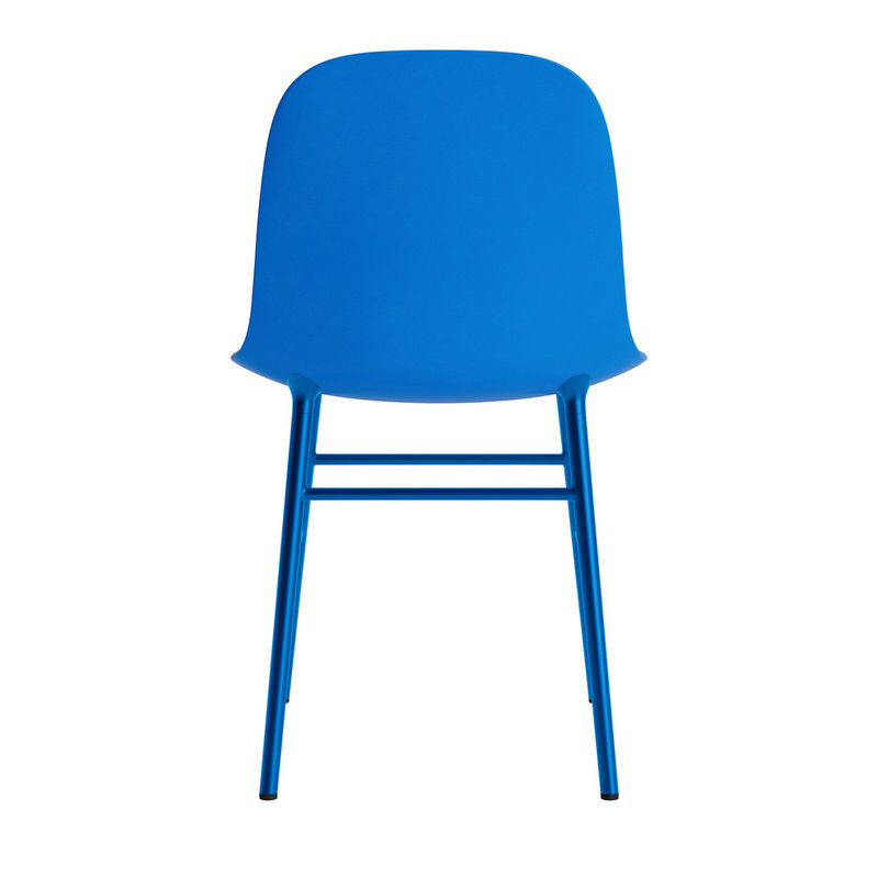 Normann Copenhagen Form Stuhl mit blauem Metallgestell im skandinavischen Design - Bild 2