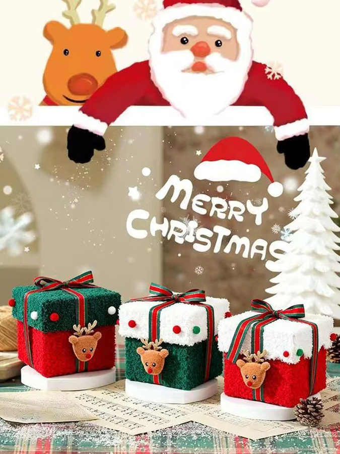 Festliche Weihnachts-Geschenkbox aus Plüsch mit Rentier-Design in Mehrfarbig - Bild 4
