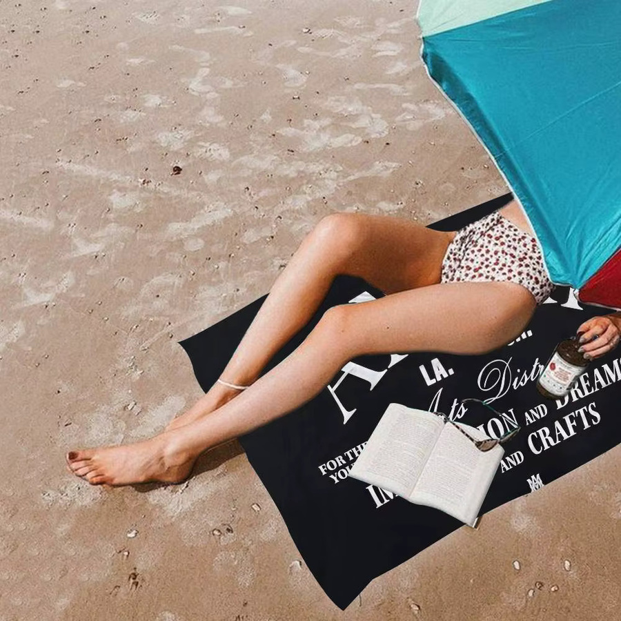 A-AMIRI Mikrofaser-Strandtuch mit Grafikprint, schwarz, superabsorbierend und schnelltrocknend - Bild 5