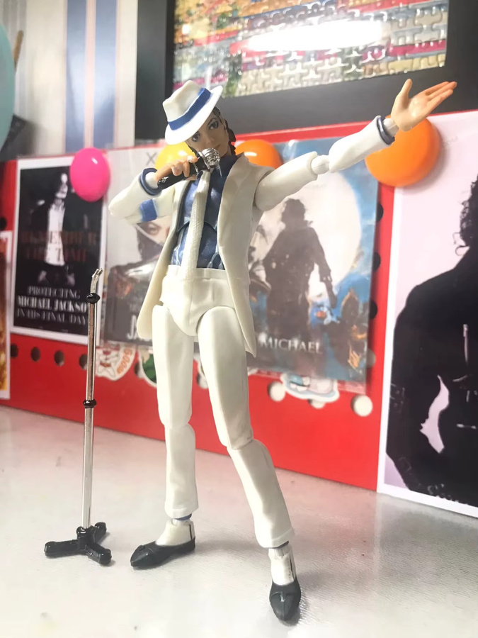 Bandai Michael Jackson Smooth Criminal Moonwalk Actionfigur, Kunststoff - Bild 4