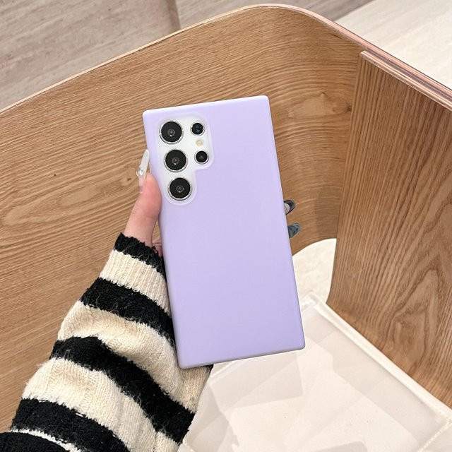 Samsung Handyhülle aus weichem Flüssigsilikon in Purple mit Kamerablinsenschutz und mattem Finish für Samsung S25, S24 Ultra, S23 FE und S2 Plus - Bild 1