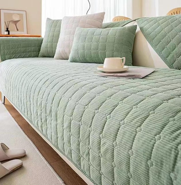 Rutschfester Plüsch-Sofabezug aus Samt in Grün, universeller Couchbezug für dein Wohnzimmer, Breite: 70 cm, Länge: 180 cm - Bild 1