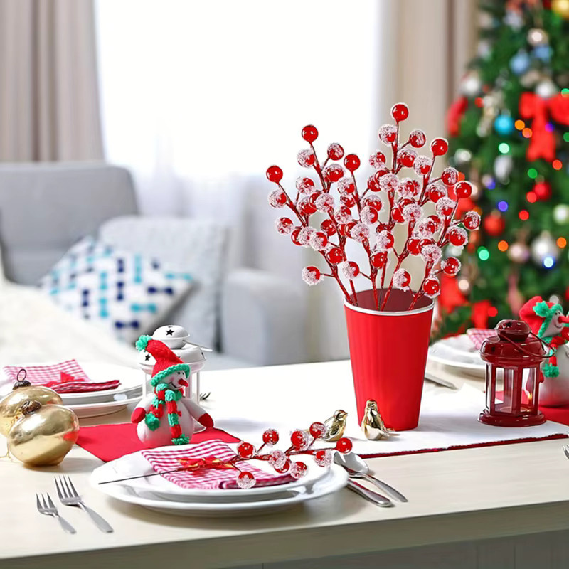 MENGHAO Weihnachtsdekoration Set mit roten Beeren, Schneeflocken und floralen Zweigen als Anhänger für deinen Weihnachtsbaum und zur Heimdekoration - Bild 4