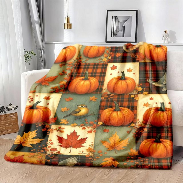 Extra weiche Plüsch-Flanell-Decke mit Herbst-Motiv Kürbis und Ahornblatt in Orange, B/B/H: 150 x 180 cm - Bild 1