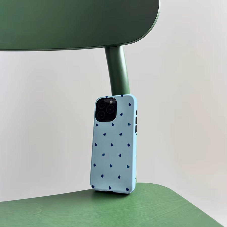 CaseLumi Matte Bumper MagSafe Hülle für iPhone 17 16 15 14 13 Pro Max mit Herz-Streufallmuster in Himmelblau - Bild 4
