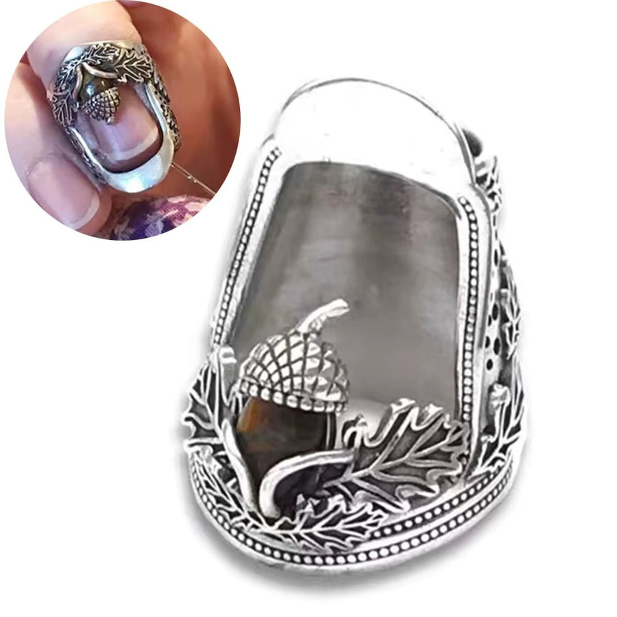 Verstellbarer Fingerschutz aus Metall in Silber und Grün für Nähen und Quilten - Bild 2