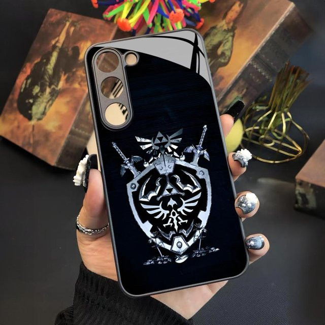 Handyhülle im Cartoon Anime Zelda Design für Samsung Galaxy S24 S23 S22 S21 S20 A24 A34 A54 A53 Note20 M54 FE Ultra Plus mit Glashülle in Schwarz - Bild 1