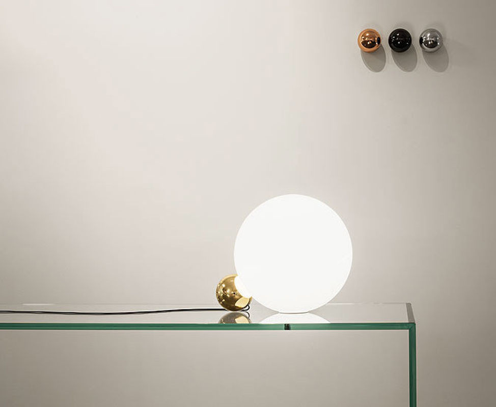 Flos Copycat Tischleuchte in Gold mit Glas-Elementen und dimmbarer LED - Bild 2