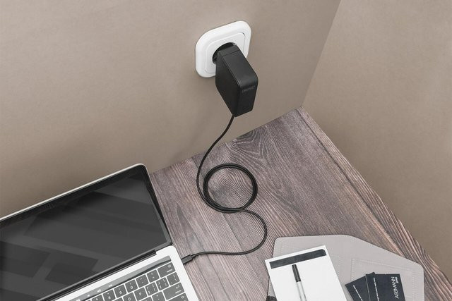Digitus USB-C Notebook Ladegerät mit GaN-Technologie 100 Watt Schwarz (DA-10072) - Bild 2