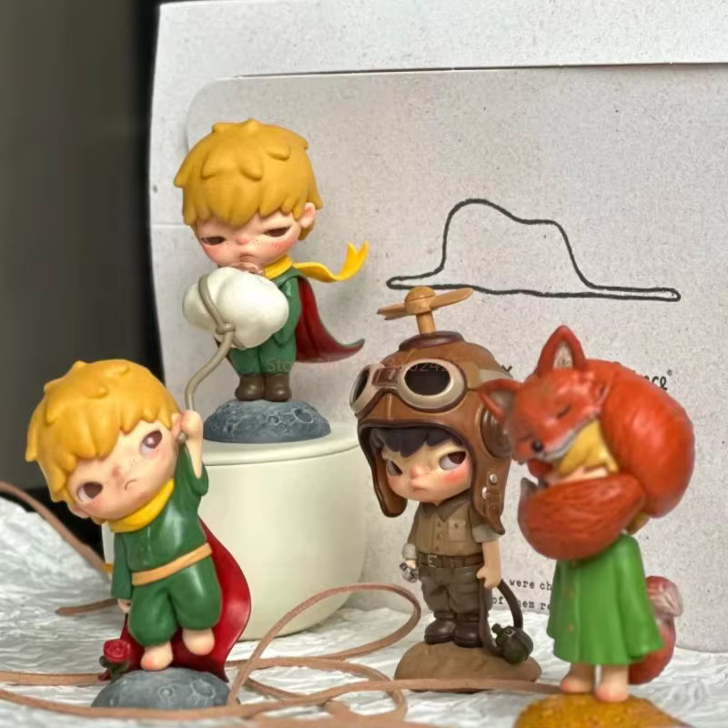 POPMART Hirono x Le Petit Prince Blind Box Serie Multicolor Dekorationsfigur - Bild 3