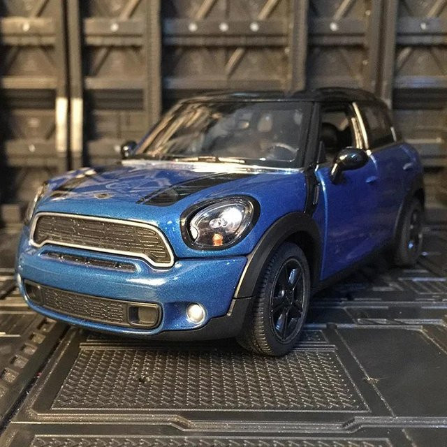 Linyi toy car Mini Cooper S Countryman, Automodell, 1:24, Metall, ab 14 Jahren - Bild 1