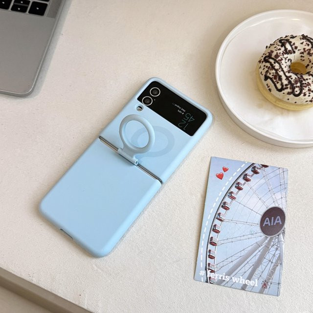 Stoßfeste Silikon Handyhülle mit Ring für Samsung Galaxy Z Flip 4 und Z Flip 3 in Blau, matte Oberfläche - Bild 1