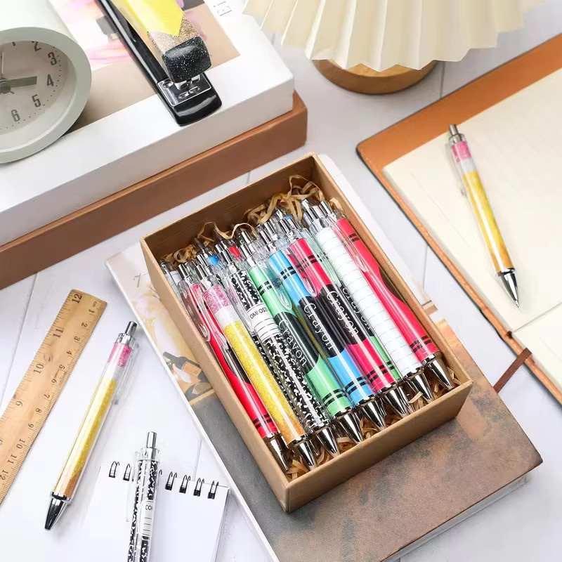 6 oder 12 Stück bunte Kugelschreiber aus Kunststoff als Dankeschön-Geschenk für Lehrer und Bürobedarf - Bild 3