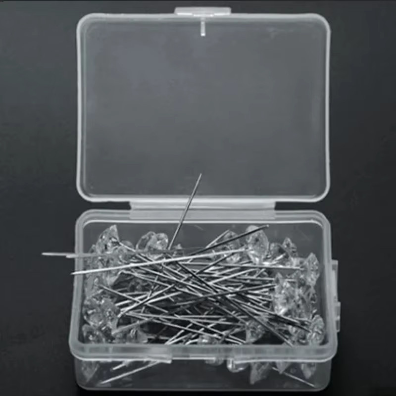 50 Stück DIY Nähstecknadeln mit transparenten Diamant-Applikationen aus Legierung und Kunststoff in einer Box - Bild 2
