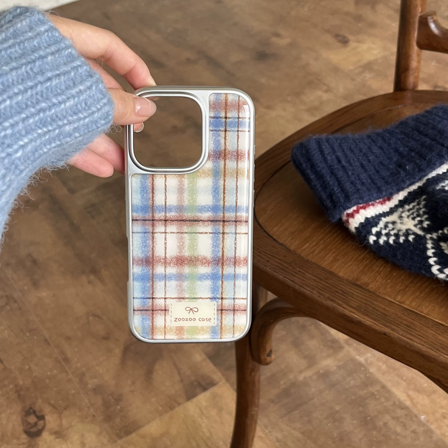 Plüsch-Karierte Handyhülle für Apple iPhone 17, 16, 15, 14 und 13 Pro Max in Multicolour - Bild 2