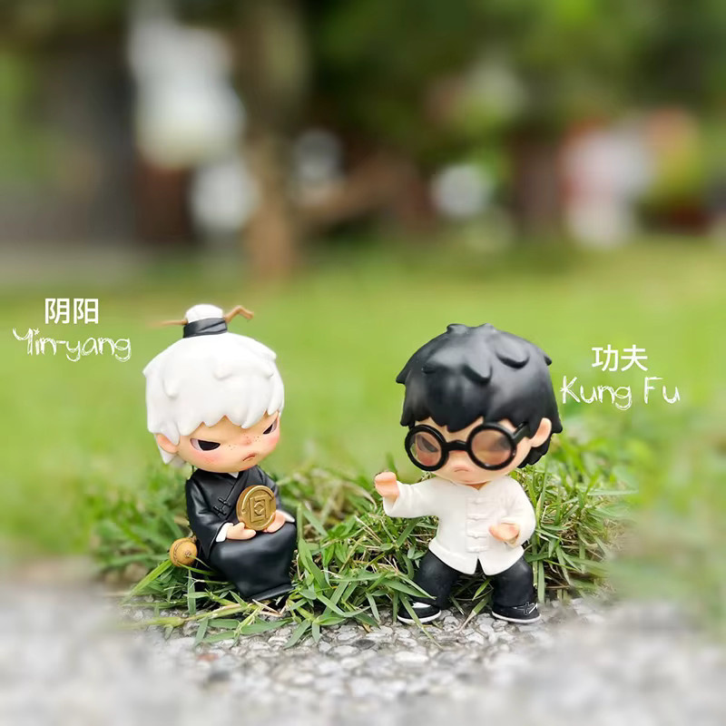 POP MART Hirono 8. X Clot Serie Blind Box, Raumdekoration - Bild 3