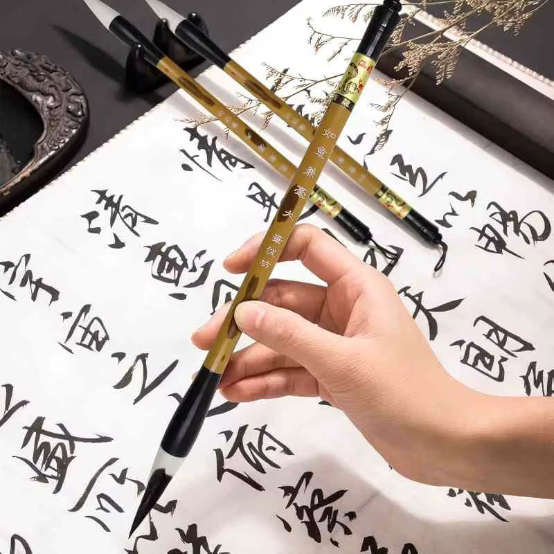 Kalligraphie-Pinsel-Set mit 3 Größen und braunem Holzständer für Profis und Anfänger - Bild 3