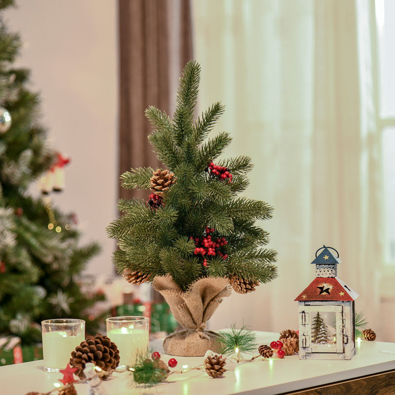 HOMCOM Weihnachtsbaum Kunsttanne in Grün mit 55 Zweigen, roten Beeren und Tannenzapfen, Durchmesser: 28 cm, Höhe: 50 cm - Bild 2
