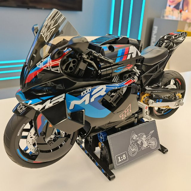 BXA Technische Simulation 1000 RR V4R Rennmotorrad, Bausteine Modell, Hightech-Motorrad - Bild 1