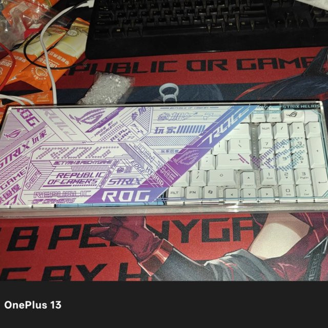 Modgo Acryl Staubschutzhülle für ROG Azoth Extreme und Strix Scope Serie, transparent - Bild 1