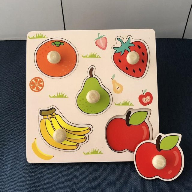 Yiran toy Montessori Obst Puzzle Steckbrett aus Holz, bunt / mehrfarbig - Bild 1