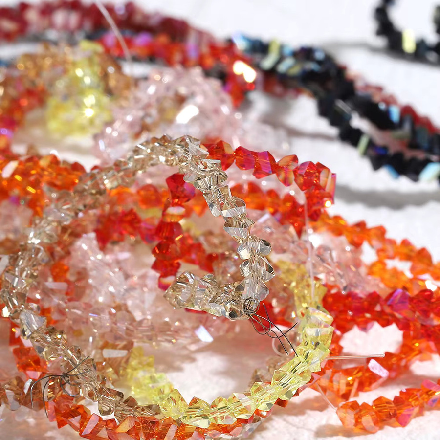 MOONMADE Kristallperlen aus Glas, 3 mm, dreieckig, Unisex - Bild 3
