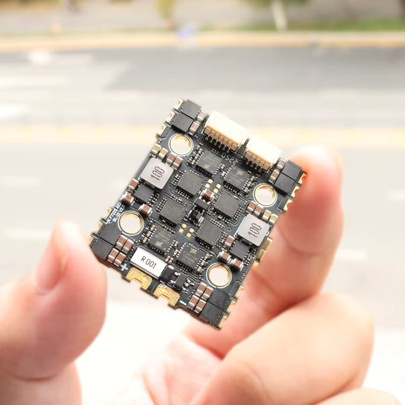 HAKRC F722 40A 2-6S 32-Bit AIO Flugcontroller mit Dual BEC in Schwarz für RC FPV Drohnen - Bild 3