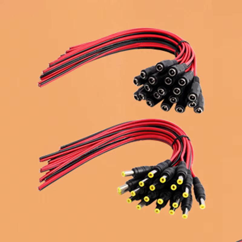 2-poliges DC-Stromkabel mit Stecker und Buchse 5,5x2,1mm, 18 AWG, 30cm Länge, 5-24V für LED-Streifen, TV und Kamera - Bild 1
