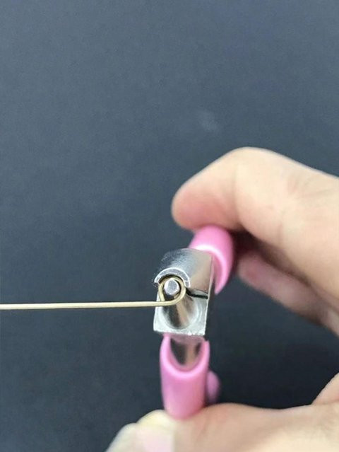YJSTY Mini-Spitzzange für DIY-Schmuckherstellung und Drahtwickeln, 5 Zoll, Rosa - Bild 1