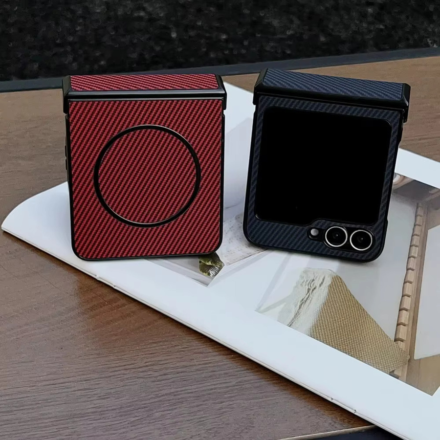 Magnetische Business-Handyhülle aus Kohlefaser für Samsung Z Flip 7, 6 und 5 in Schwarz mit Scharnier-Schutz und kabellosem Laden - Bild 4