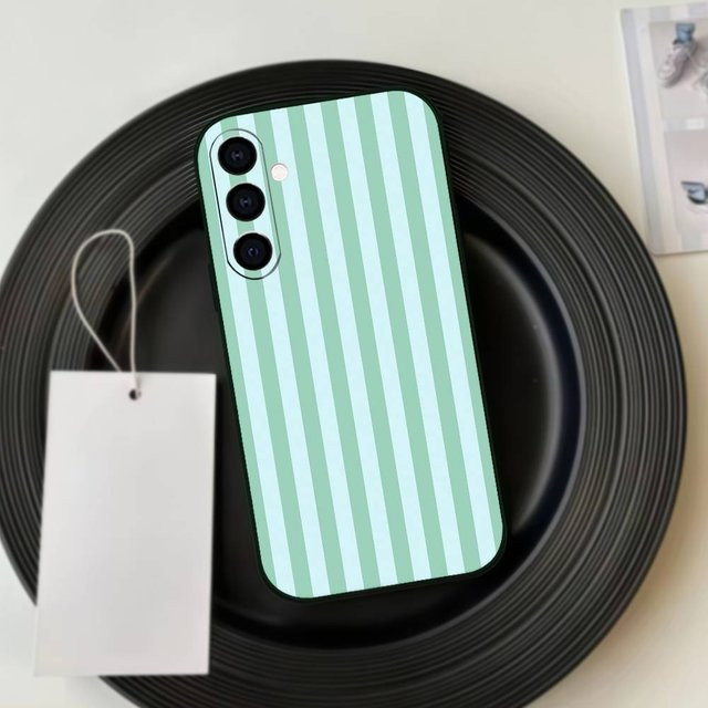 Silikon Handyhülle mit gestreiftem Color-Blocking Kunstmuster für Samsung Galaxy A73, A72, A71, A70, A53, A52, A51 und A11 in Grün - Bild 1