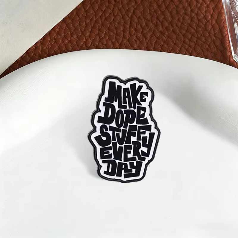 Miss Zoe Emaille-Pins, Broschen, Schwarz, Unisex - Bild 5