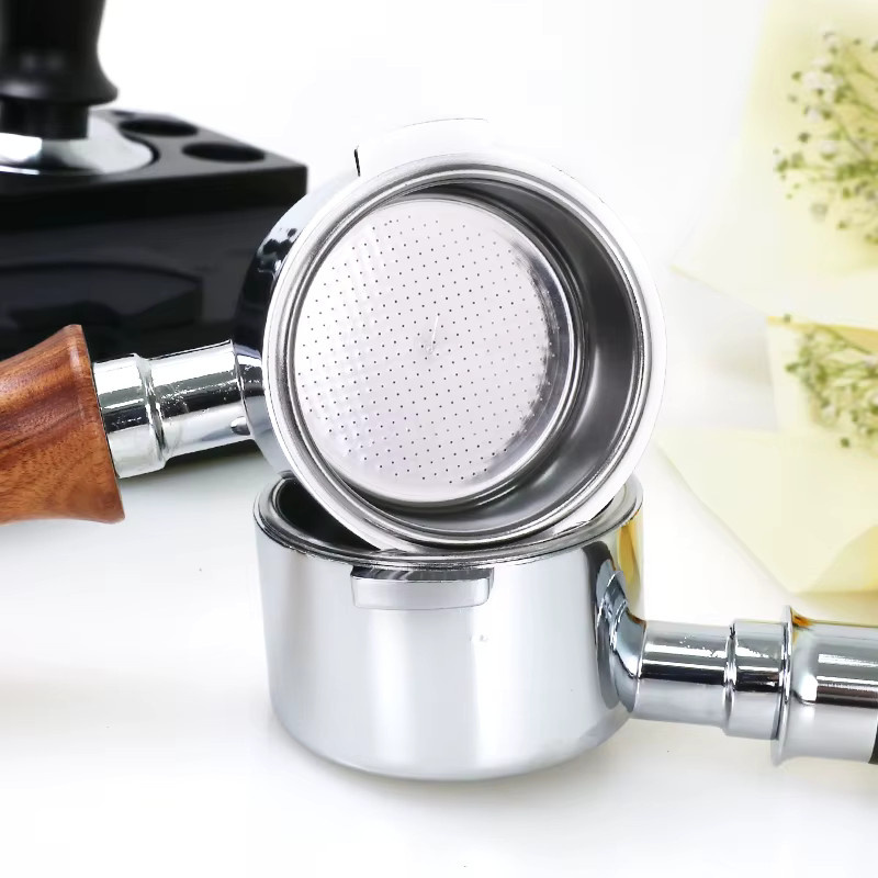 Bodenloser Siebträger mit zwei Ohren für Delonghi ECP35.31 und ECP3420, 51 mm, Silber, inklusive 2-Tassen Filterkorb aus Edelstahl - Bild 5