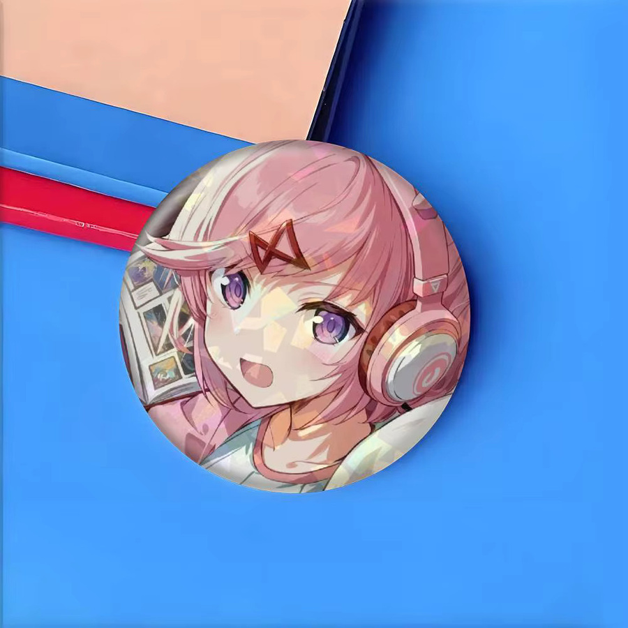Kayou Doki Doki Literature Club Abzeichen, Runde Cosplay-Pins, Brosche - Bild 4
