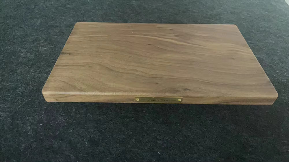 CHANGELIN HiFi Audio Anti-Vibrations-Basis aus Walnussholz in Braun mit Metallspikes und Isolatorfüßen für B&W Zeppelin 4/5/6 - Bild 2