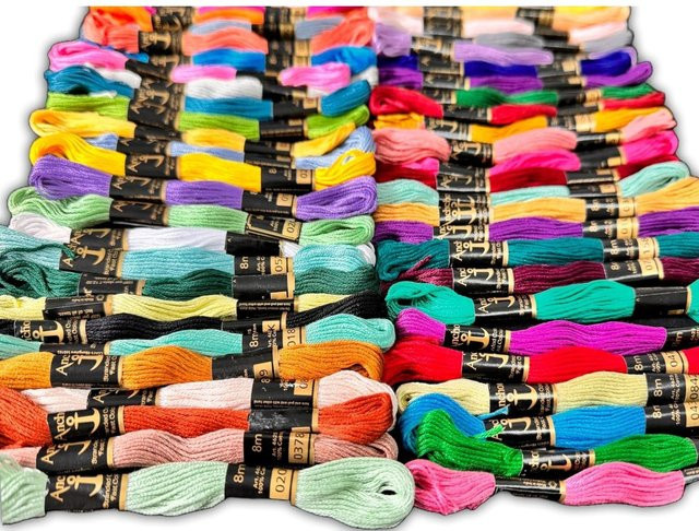 50-teiliges Stickgarn-Set aus Baumwolle in Multicolour für DIY-Bastelarmbänder und Kreuzstich - Bild 1