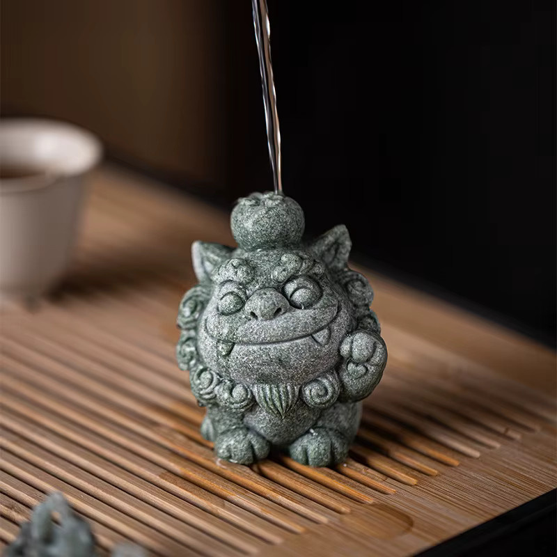 Paar graue Steinlöwen-Figuren als Feng-Shui-Ornament und orientalische Dekoration für dein Aquarium oder dein Zuhause - Bild 4