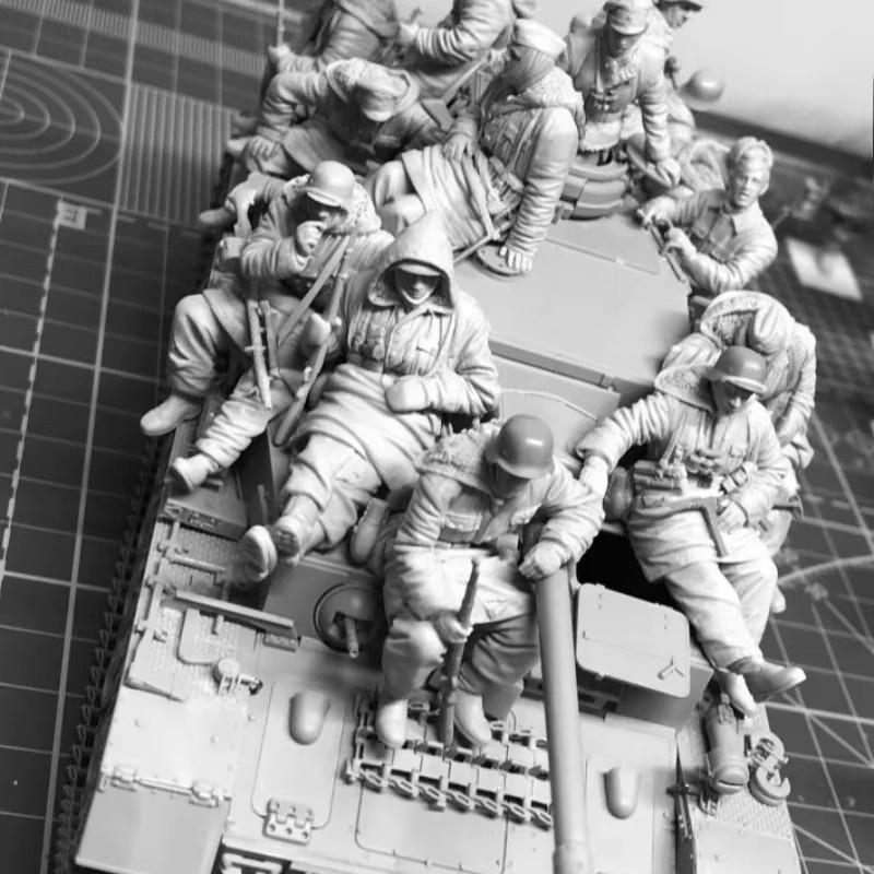 JIJIE Panzersoldaten-Set, Modellbausatz, Maßstab 1:35, Militär - Bild 4
