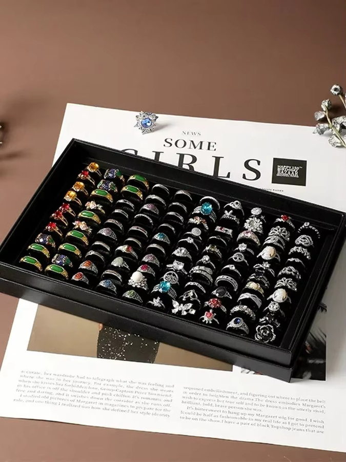 Transparente 100-Loch Schmuckpräsentationsbox aus Kunststoff mit staubdichter Abdeckung - Bild 5