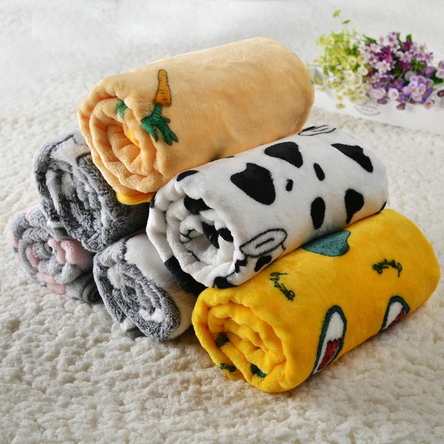 Holapet Haustierdecke mit Karotten-Aufdruck, flauschige und warme Hundebettmatte für kleine und mittelgroße Hunde sowie Katzen - Bild 1