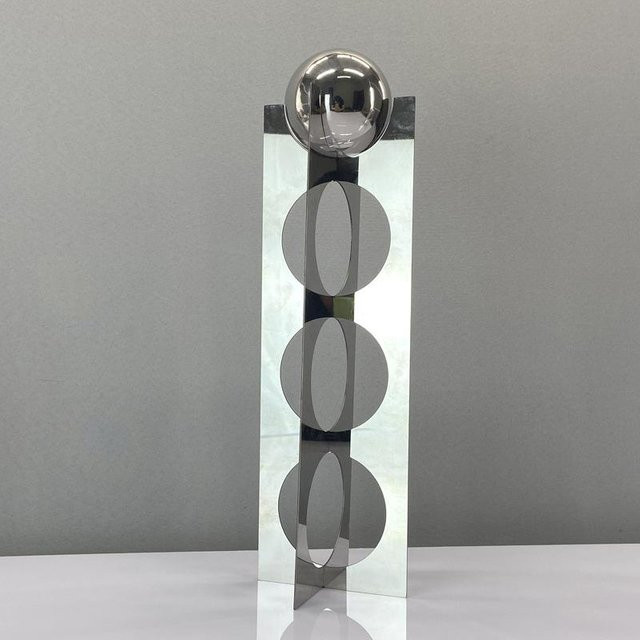 Moderne geometrische Metall-Dekoration mit Kugelornamenten für die Tischdekoration in Silber oder Gold - Bild 1