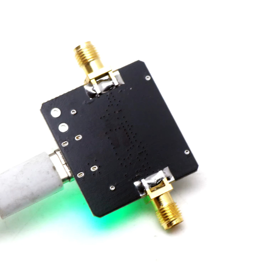 Dykbcells GSL809 Ultra Low-Noise Verstärker LNA für SDR-Empfänger, Frequenzbereich 0,1 bis 7 GHz, Gain 10dB bis 40dB - Bild 3