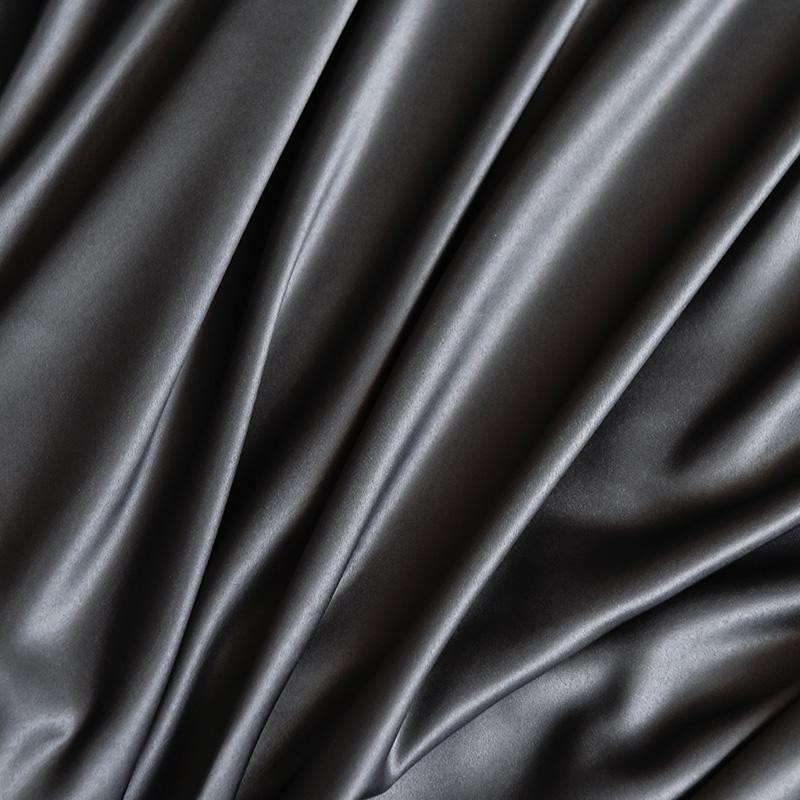 Mako-Satin Spannbettlaken aus Polyester in Schwarz, B/T/H: 140 x 190 x 30 cm - Bild 2
