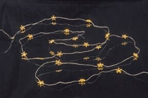 Hellum LED-Lichterkette mit Sternen in Warmweiß und transparentem Kabel, batteriebetrieben - Bild 1