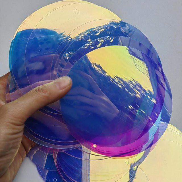 World Trend Plus Regenbogen Pailletten in Übergröße zum Nähen und Verzieren, 100 Stück, Multicolor, Durchmesser: 100 mm - Bild 1