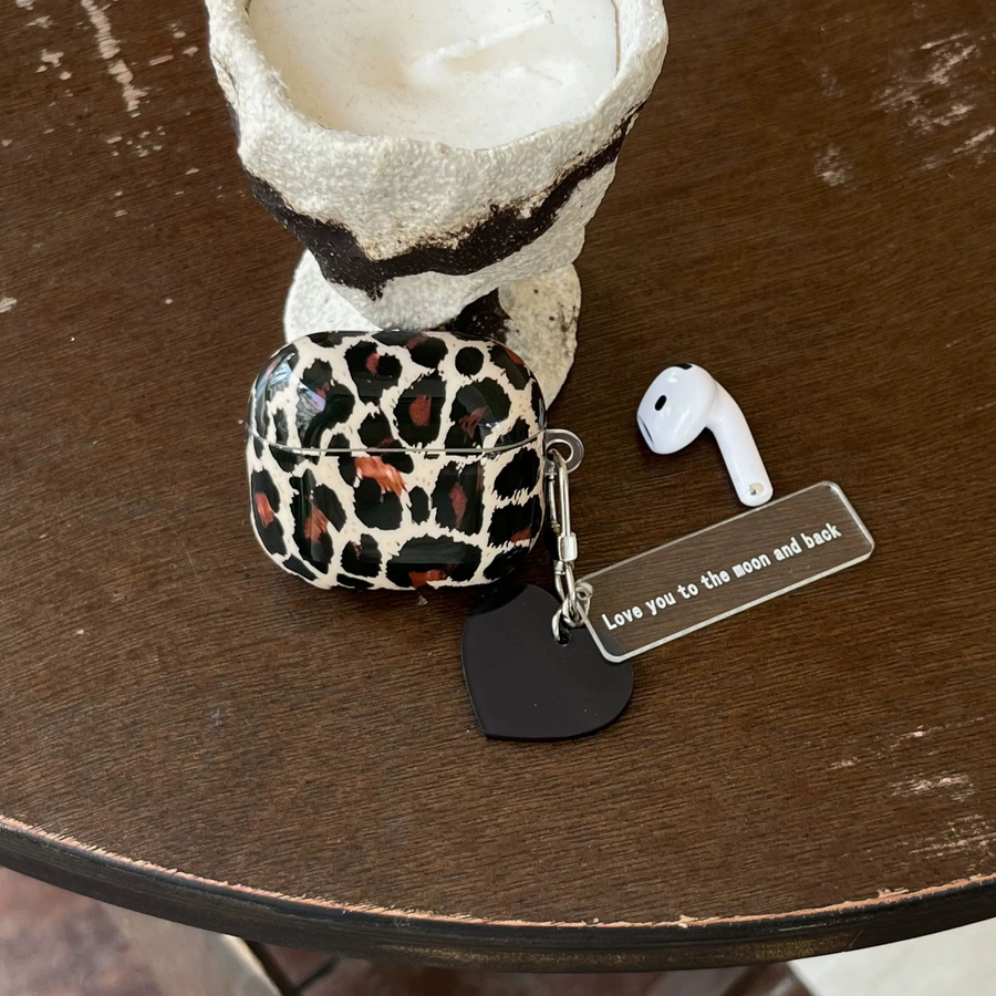 Retro Leopardenmuster Kopfhörerhülle mit Herzanhänger für Apple AirPods 1 2 3 4 Pro Pro 2 Pro 3 in Multicolour - Bild 2