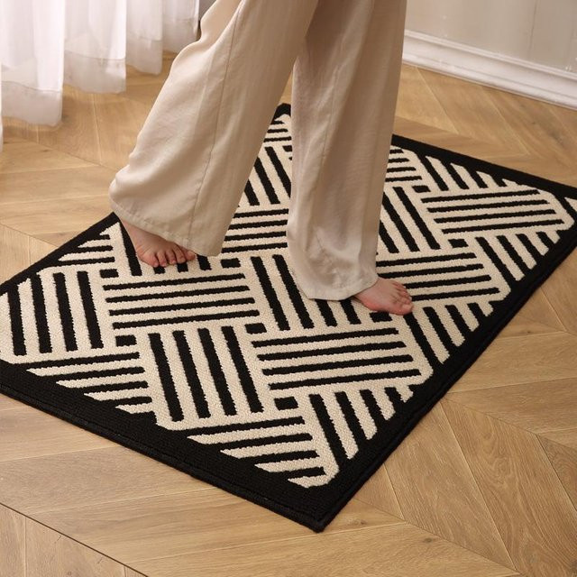 Luxus-Fußmatte aus Polyester in Schwarz, rutschfest und saugfähig, B/B: 90 x 150 cm - Bild 1